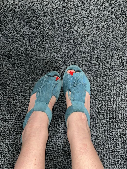 Босоножки из натуральной замши