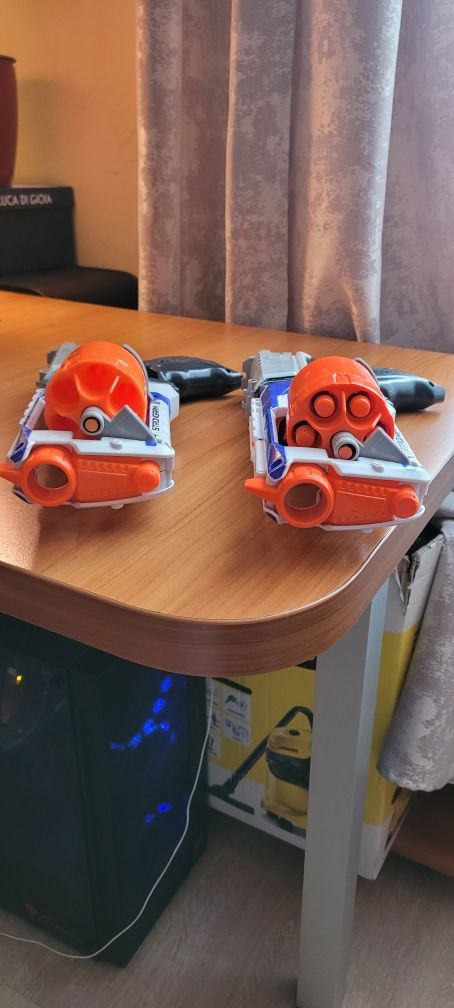 Vand 2 pistoale nerf