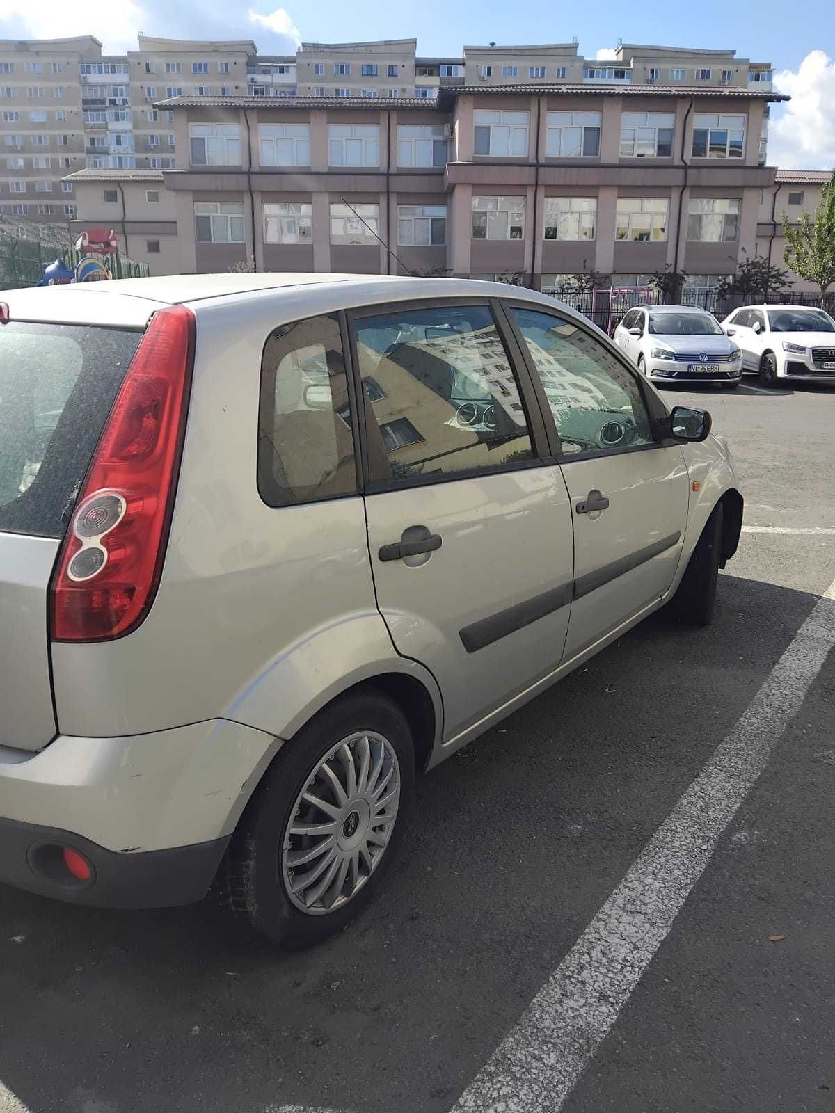 Vând Ford Fiesta funcțional pentru programul Rabla / uz personal