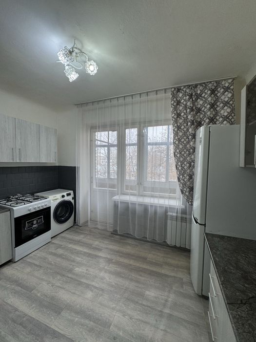 Сдам в аренду 2 комн квартиру