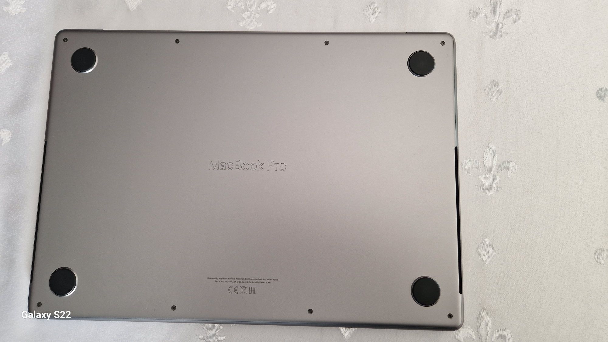 MacBook Pro 14″  M2 Max Chip 12-Core CPU 38-Core GPU, 96GB RAM,