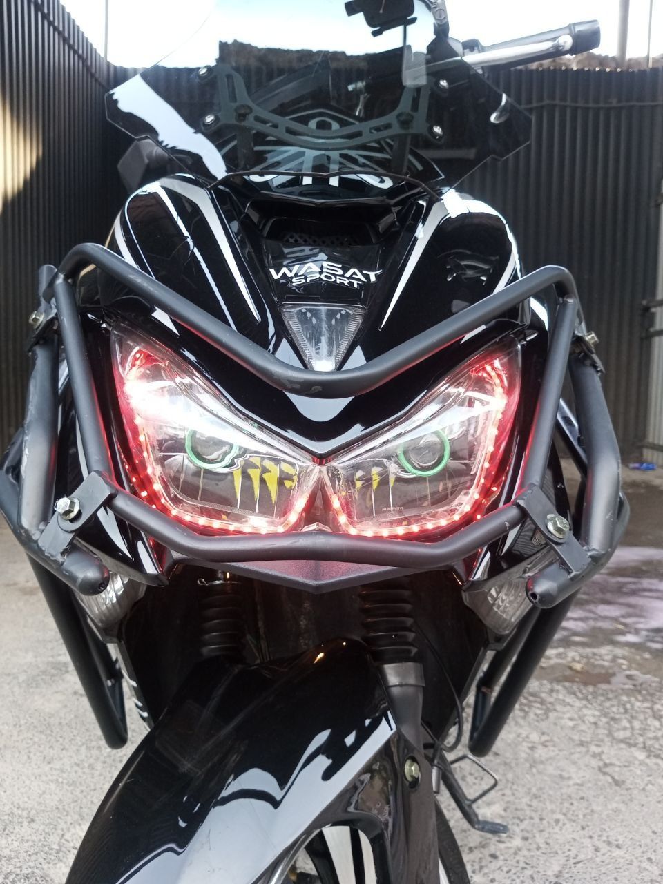 Yamaha R3 reblica skuter srocna sotiladi