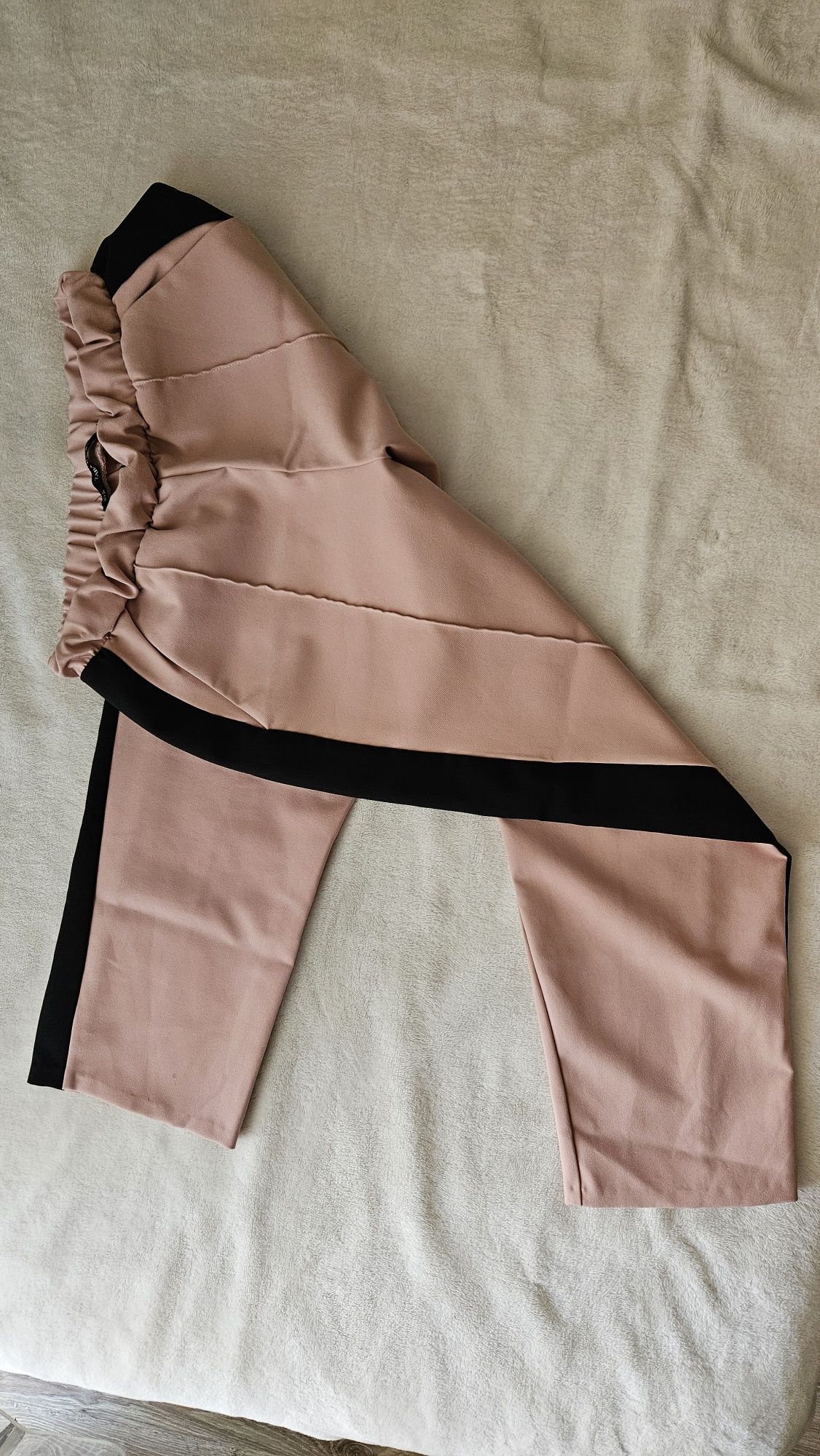 Панталон Zara в страхотен цвят