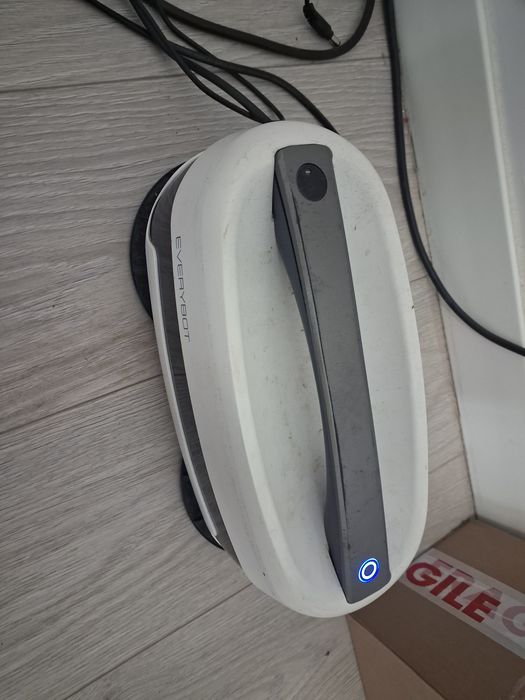 robot mop Everybot Edge (nu aspirator irobot roomba)