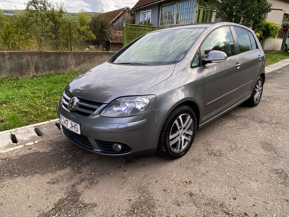 Volkswagen Golf plus.