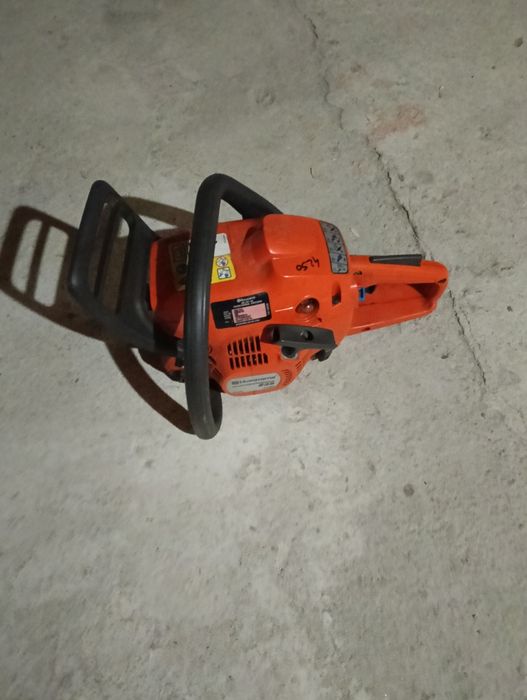 Vând drujba din poze