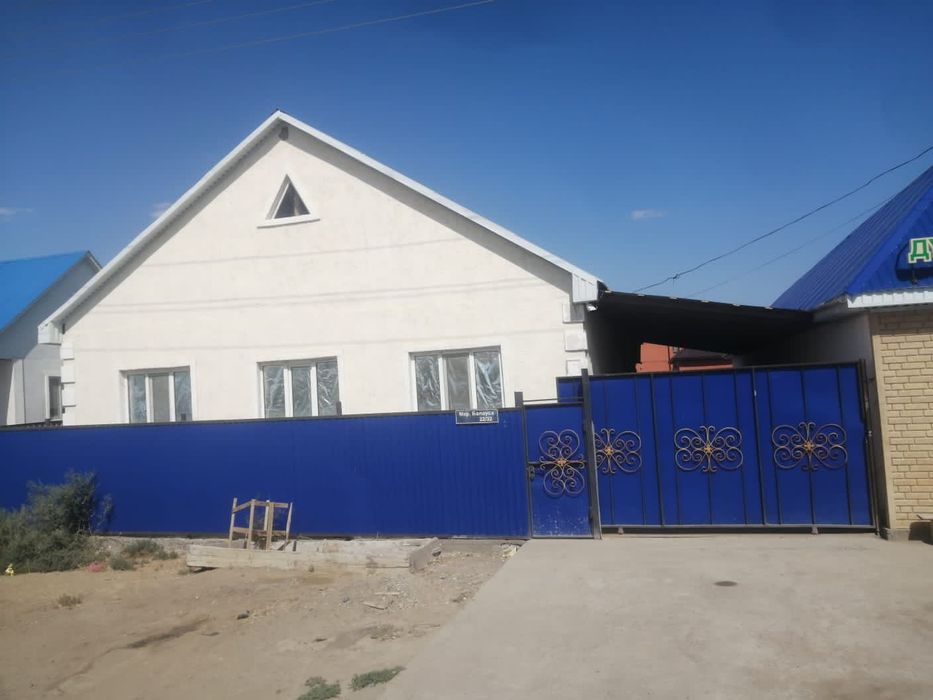 Продается дом 10*16,+ продуктовый магазин 5*24 в микроройоне Балауса,