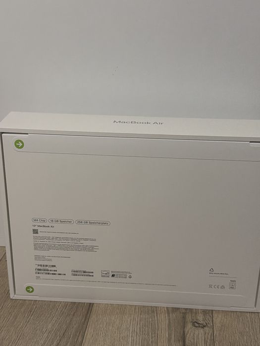 MacBook  Air 16gb/256gb M4 (2025)