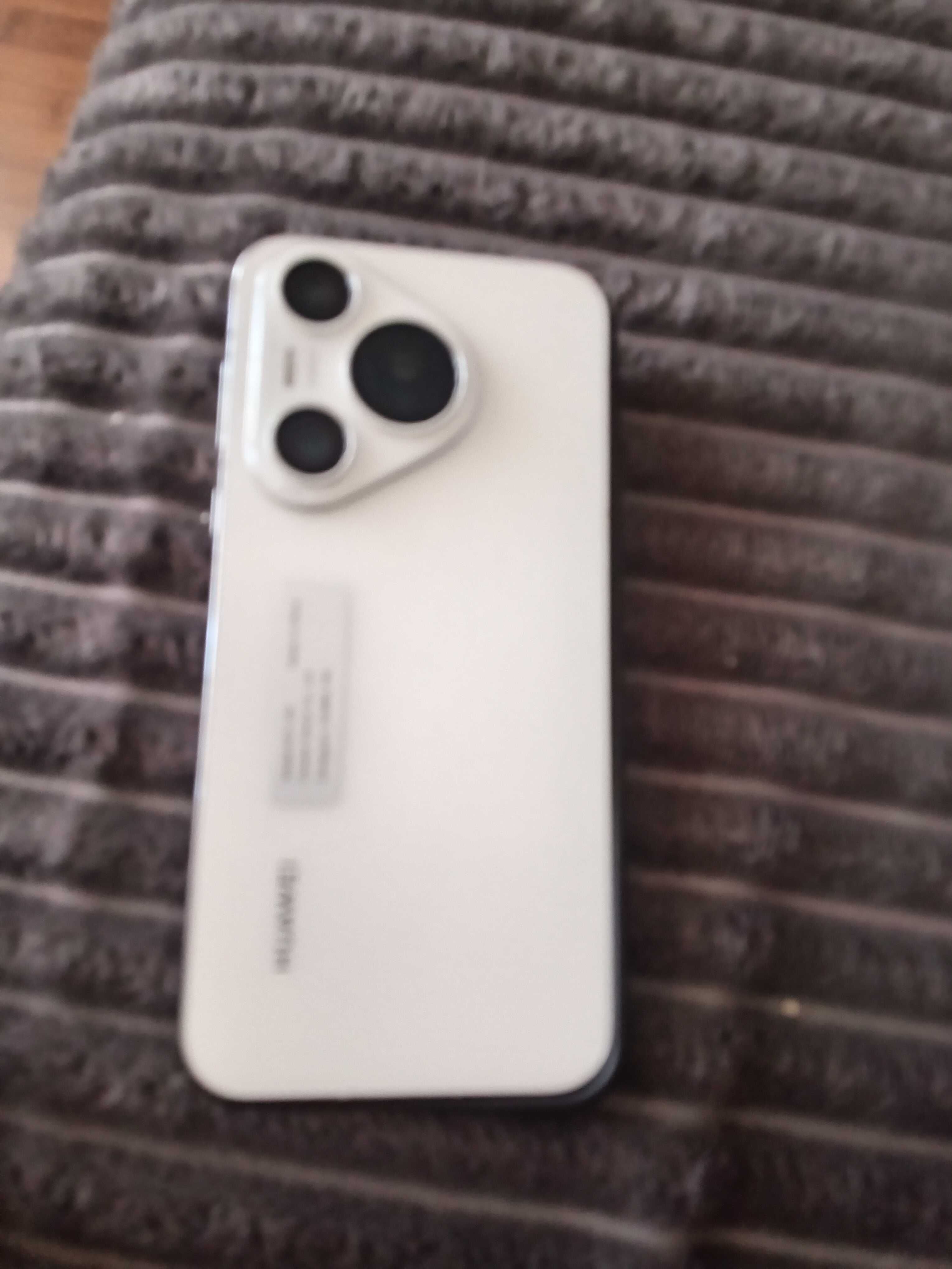 Продавам Huawei пура 70 нов