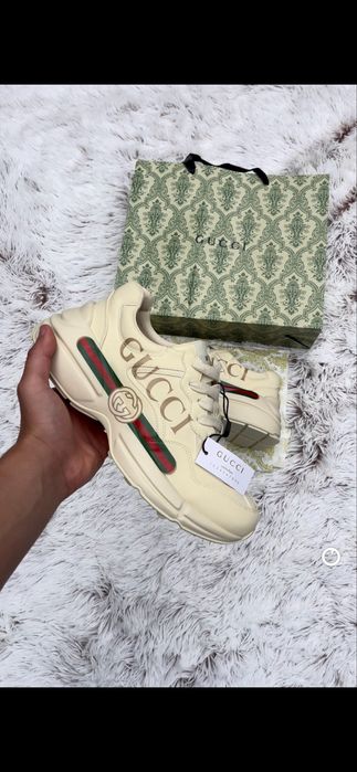 Papuci Gucci de piele