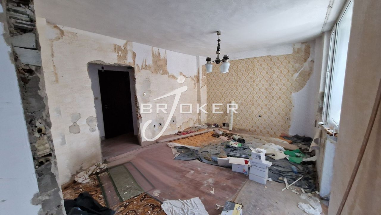 Продава се Четиристаен апартамент в Кърджали, Веселчане - 120 кв.м за 510 €/кв.м - Снимка #8
