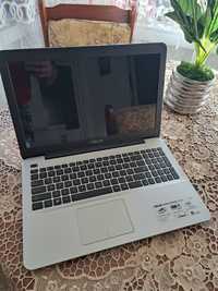 Vand laptop ASUS