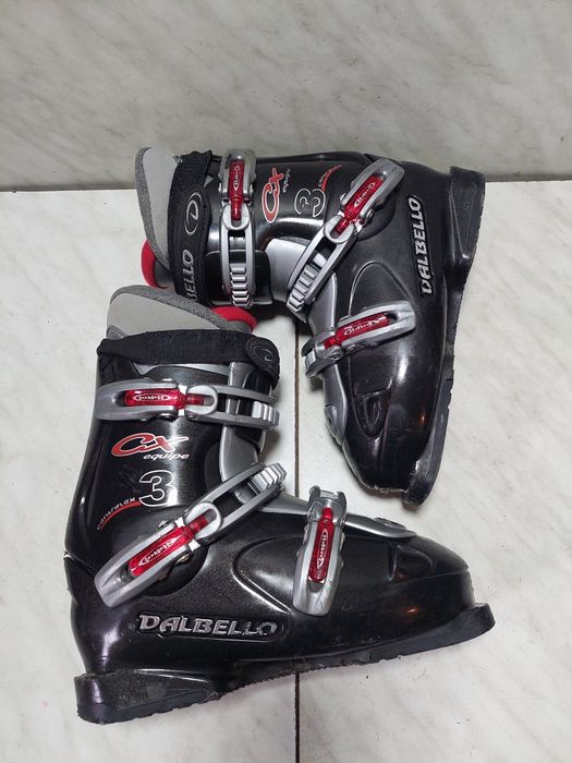 Clapari ski schi Dalbello mondo 24 corespunde mărimii 37