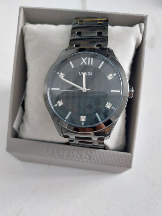 Часовник Guess ( унисекс)