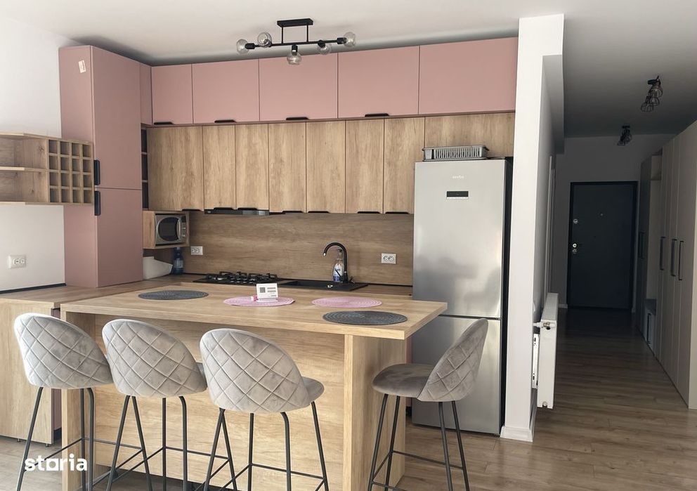 Apartament de 2 camere, 55 mp utili, 100 mp gradina, zona Cetatii