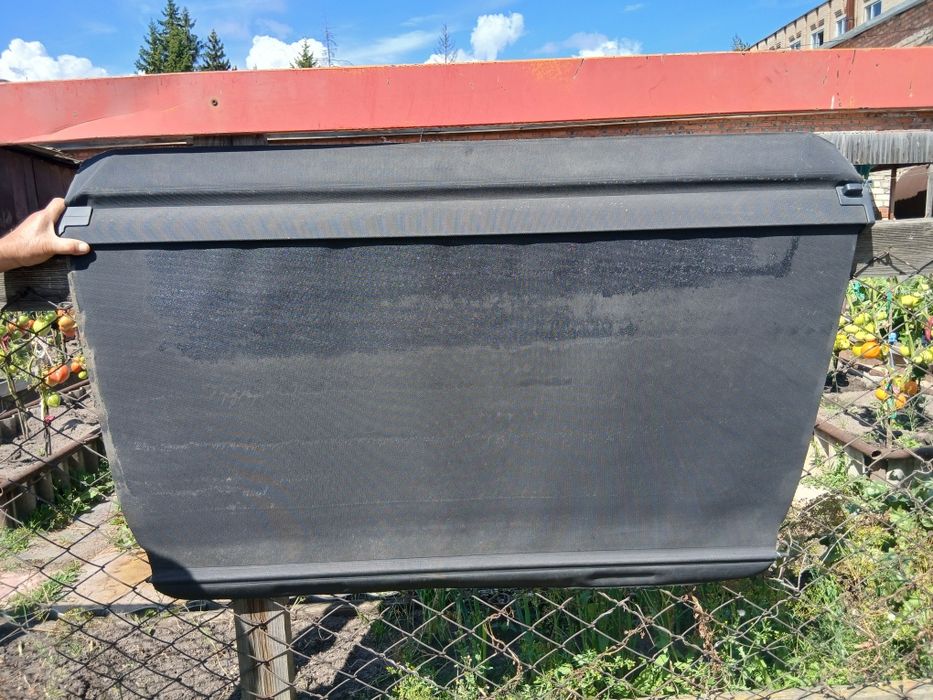 Продам штрорку в багажник на Audi C4 Авант.