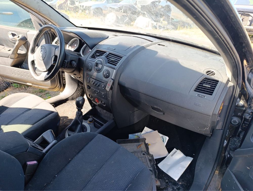 Renault Megane 1.9 на части