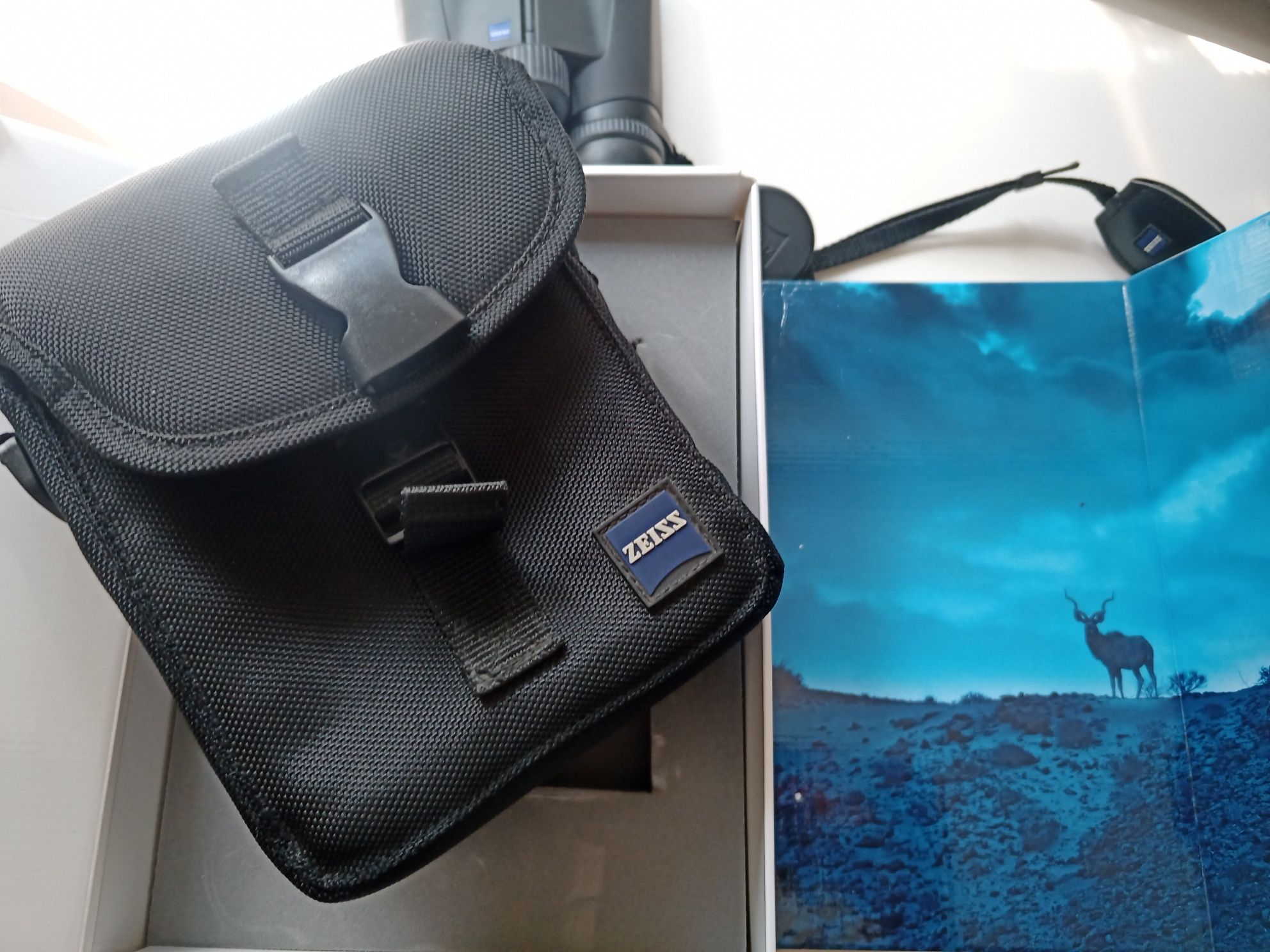 Бинокъл Carl Zeiss Conquest 8x42