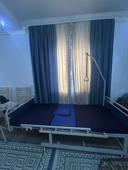 медицинский кровать