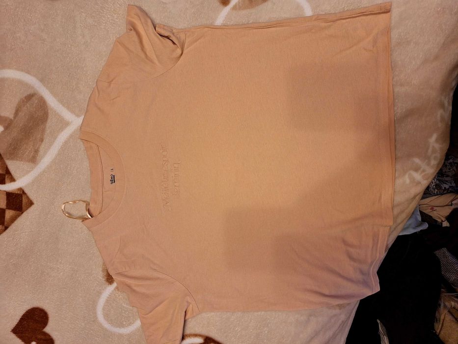 Bluzite de pijama noi si un tricou