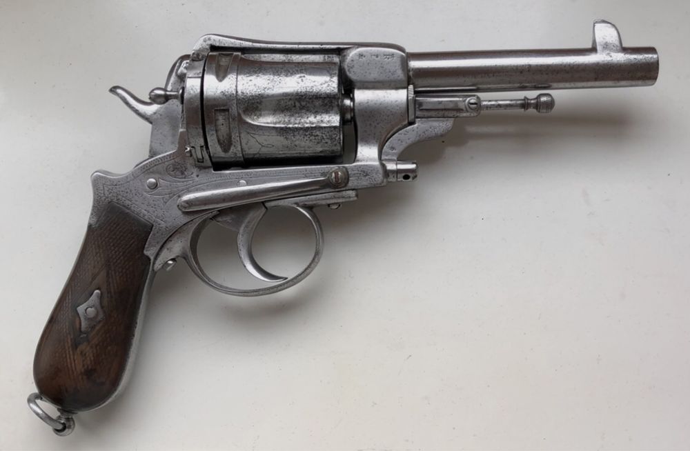 Колекционерски револвер Гасер, модел 1873 г, оръжие, пищов, украса
