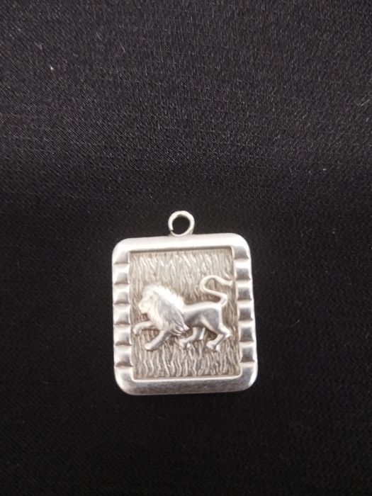 Серебряный кулон