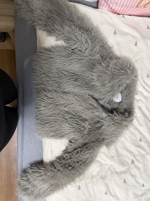 Сиво палто от изкуствен косъм