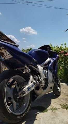 yamaha r6 2000г на части