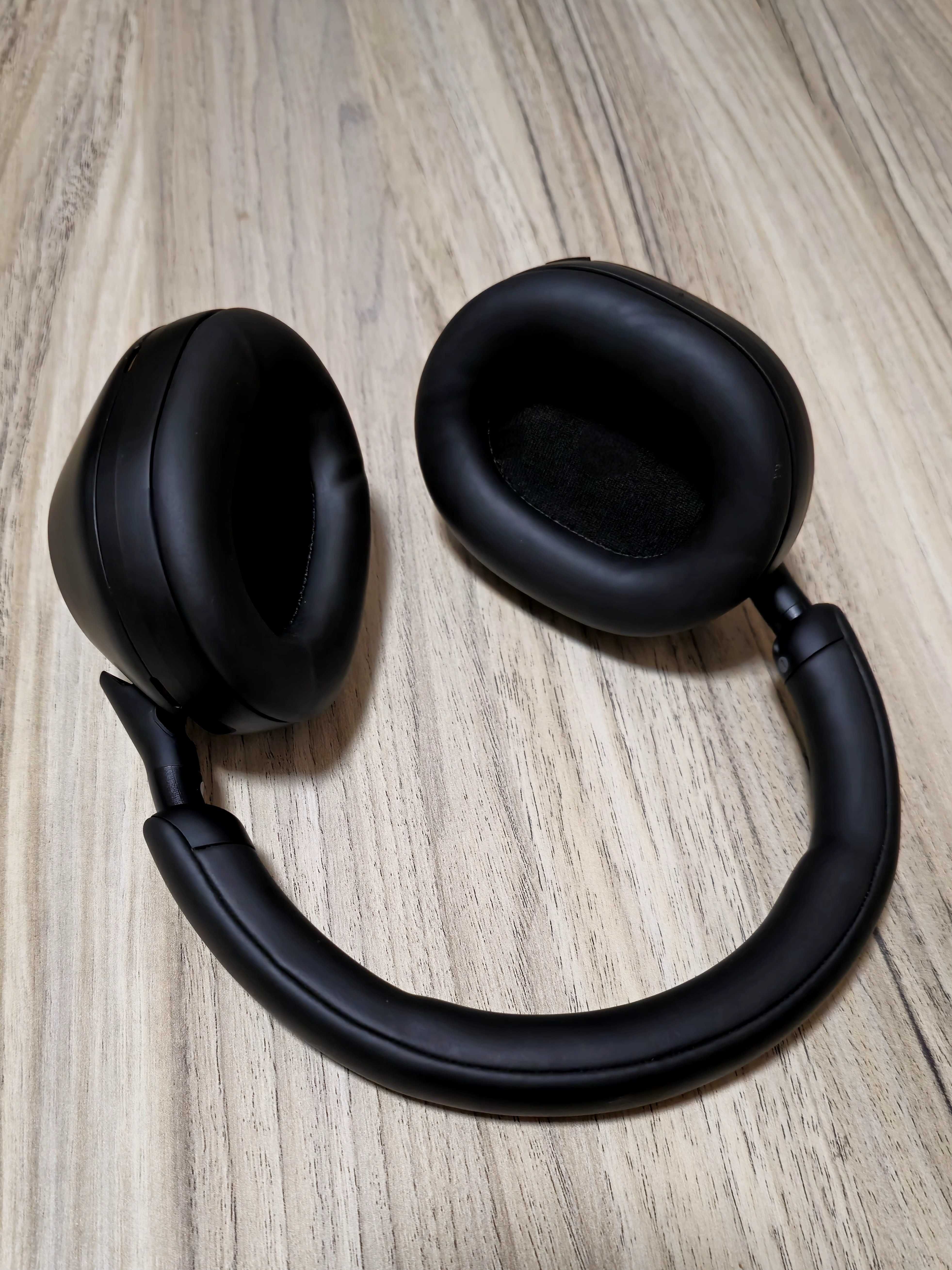 Слушалки Sony WH-1000XM5
