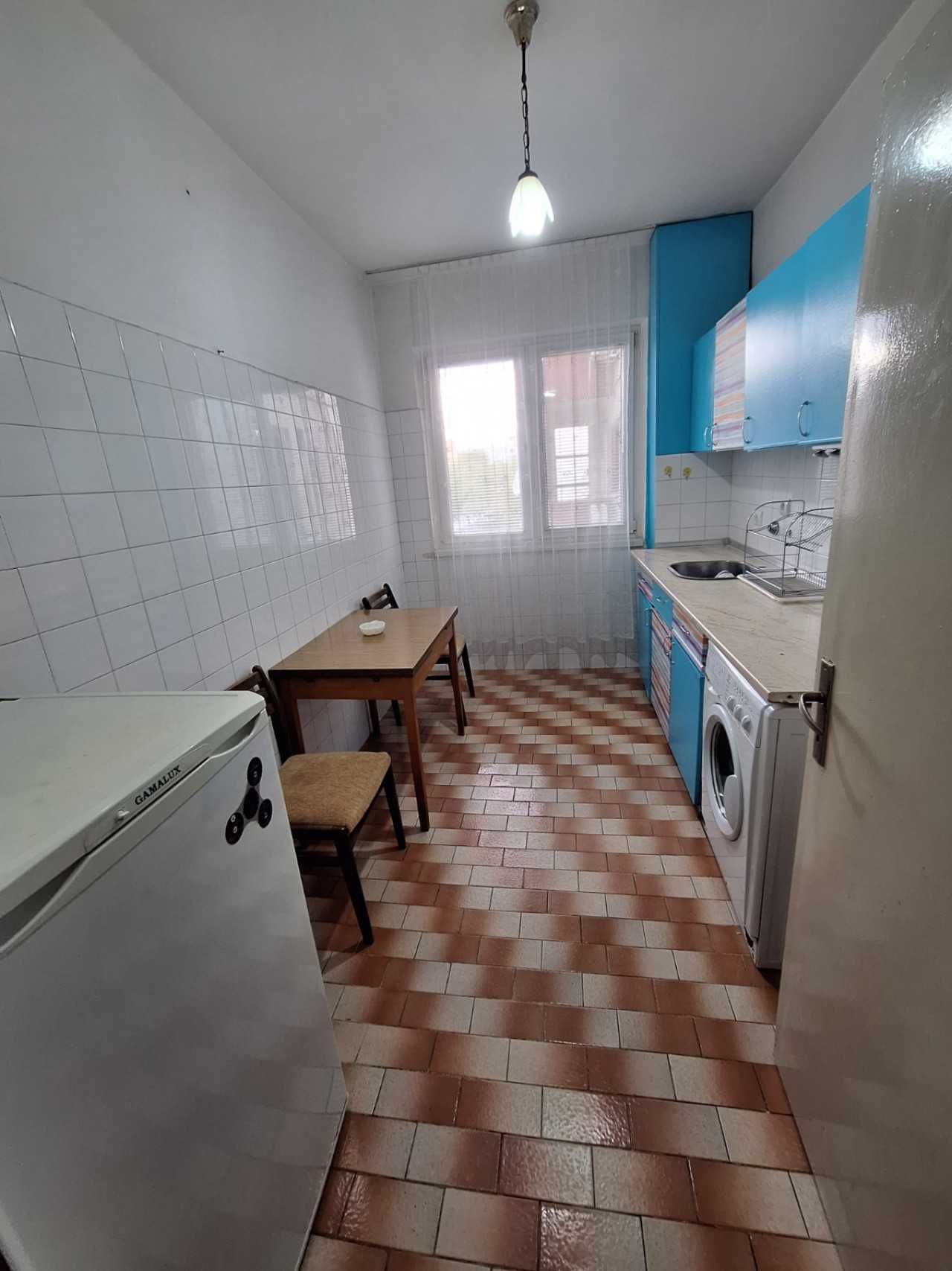 Тристаен апартамент в Каменица2