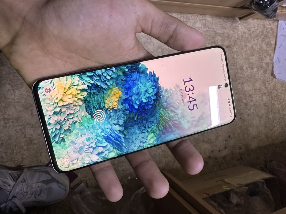Обмен Samsung s20 128gb/8gb