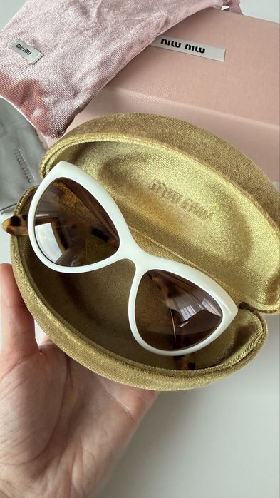 Ocheri de soare Miu-Miu - originali