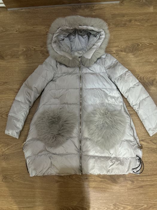 Сиво зимно яке с естествен пух