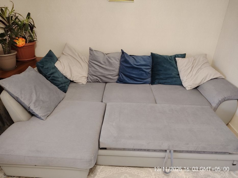 Продам диван в отличном состоянии