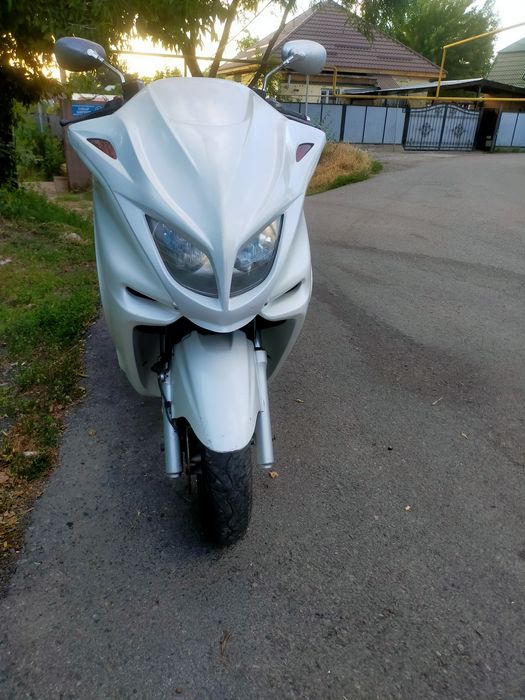 Yamaha Majesty 250