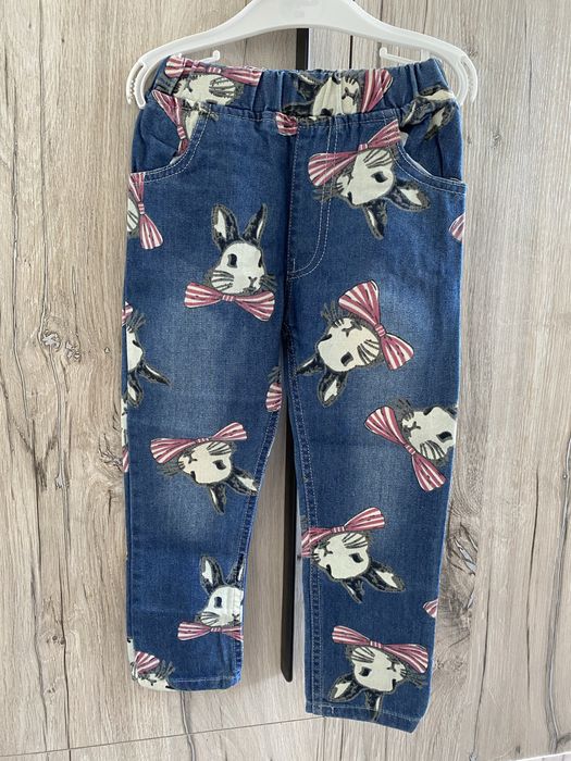 Джинсы на девочку новые размер 100