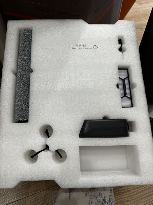 Моющий Робот пылесос BORK