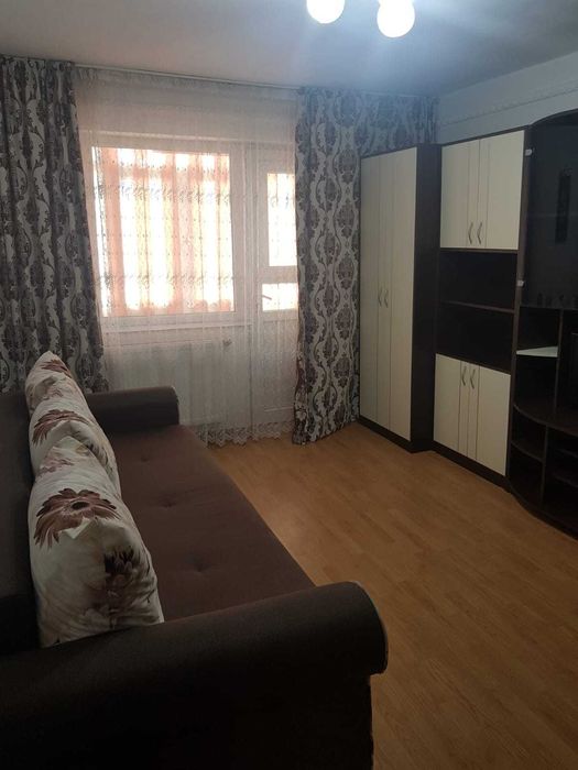 Inchiriez apartament 2 camere Micro XIV Buzău