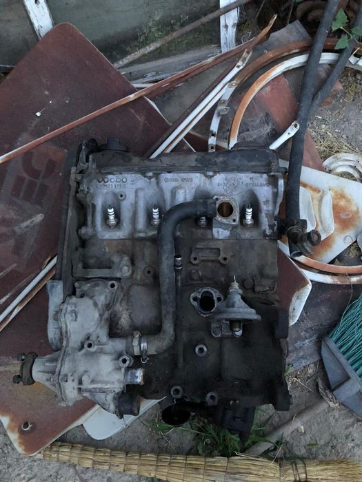 Двигатель от Ауди 100 обьём 1.8 Тел. 8.7.0.0.4.2.7.1.2.6.2.