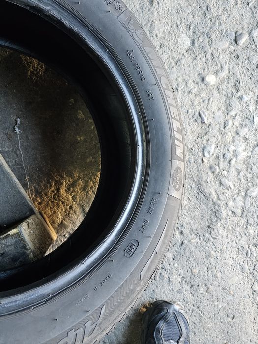 4 anvelope iarna 185 65 15 Michelin 6mm