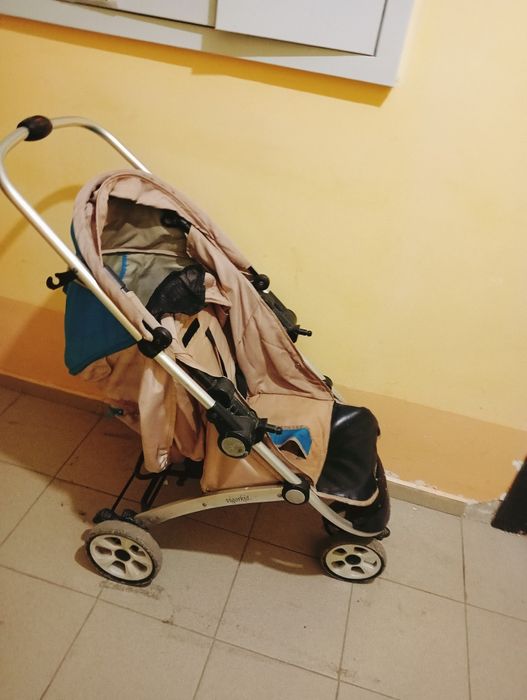 Продам коляску. Район Океан.