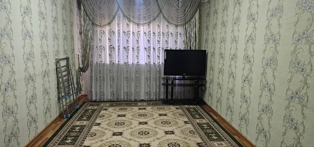 3 xonali uy ijaraga beriladi. Chorsu, Xalqlar doʻstligi metrosi yaqin.