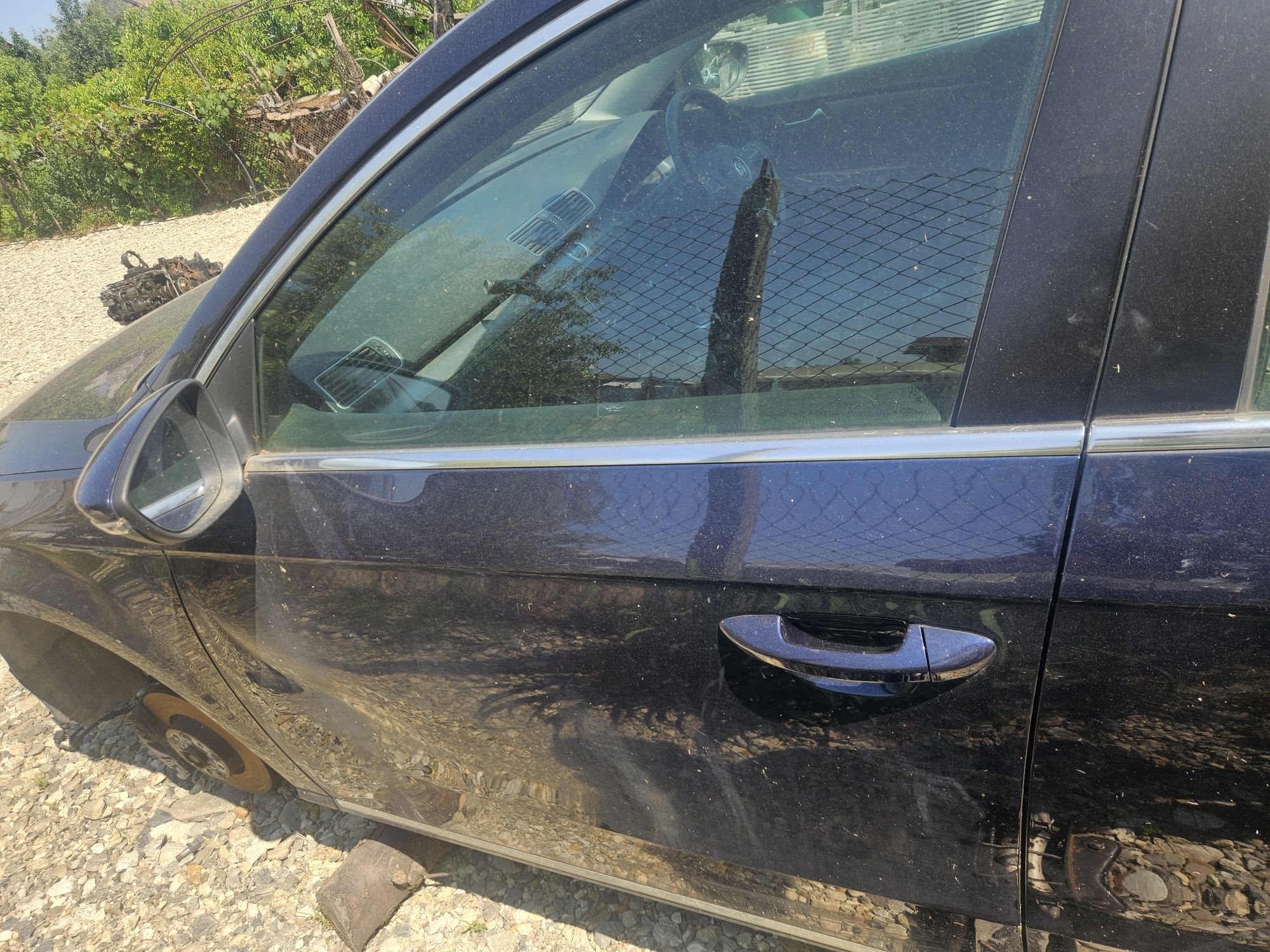 Usa stanga fata Vw Passat B7