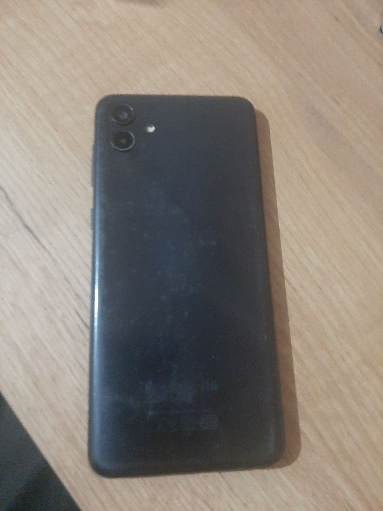 Samsung A 04 Телефон