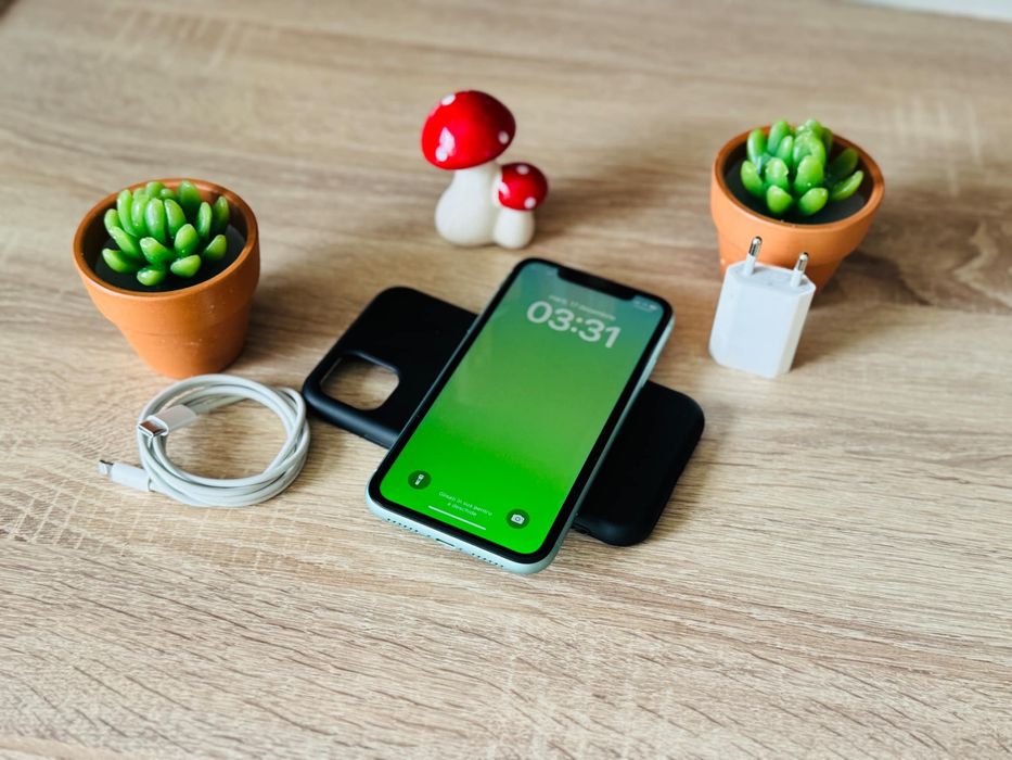 Vand / schimb Iphone 11 Green
