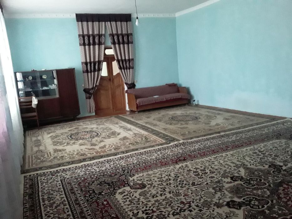Hashash sharoyitiga ega uchastka sotiladi