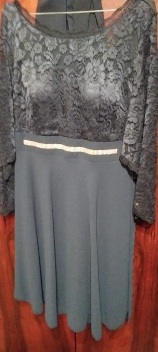 Vand rochie de ocazie