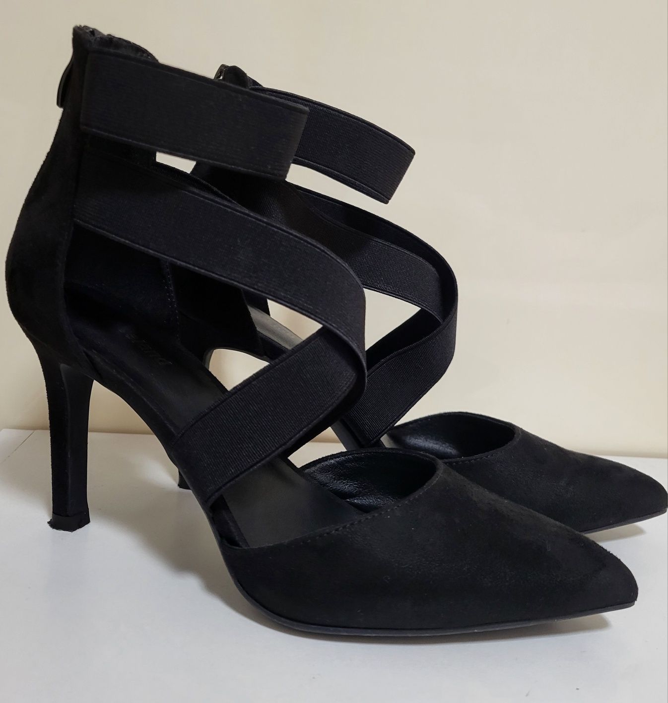 Pantofi negri stiletto catifea toc 9 cm