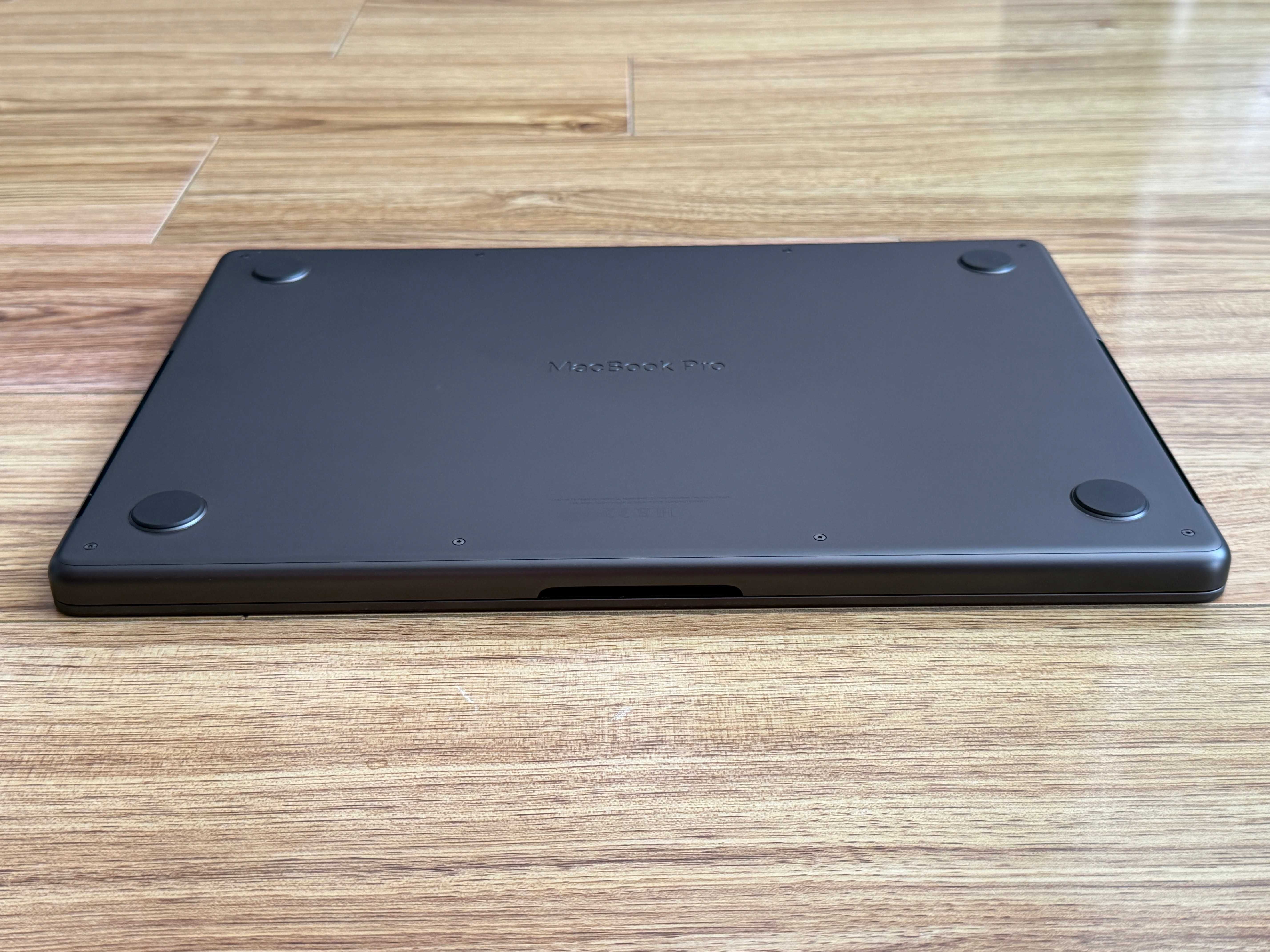 MacBook Pro 14`M4 Pro/14 CPU/20 GPU/24GB RAM/1000GB SSD/Батерия 100% — миниатюра 4