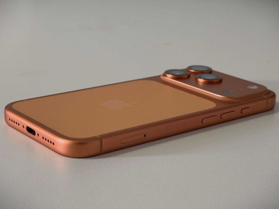 Бартер! iPhone 17 Pro Orange (Оранжев) Физическа Сим.